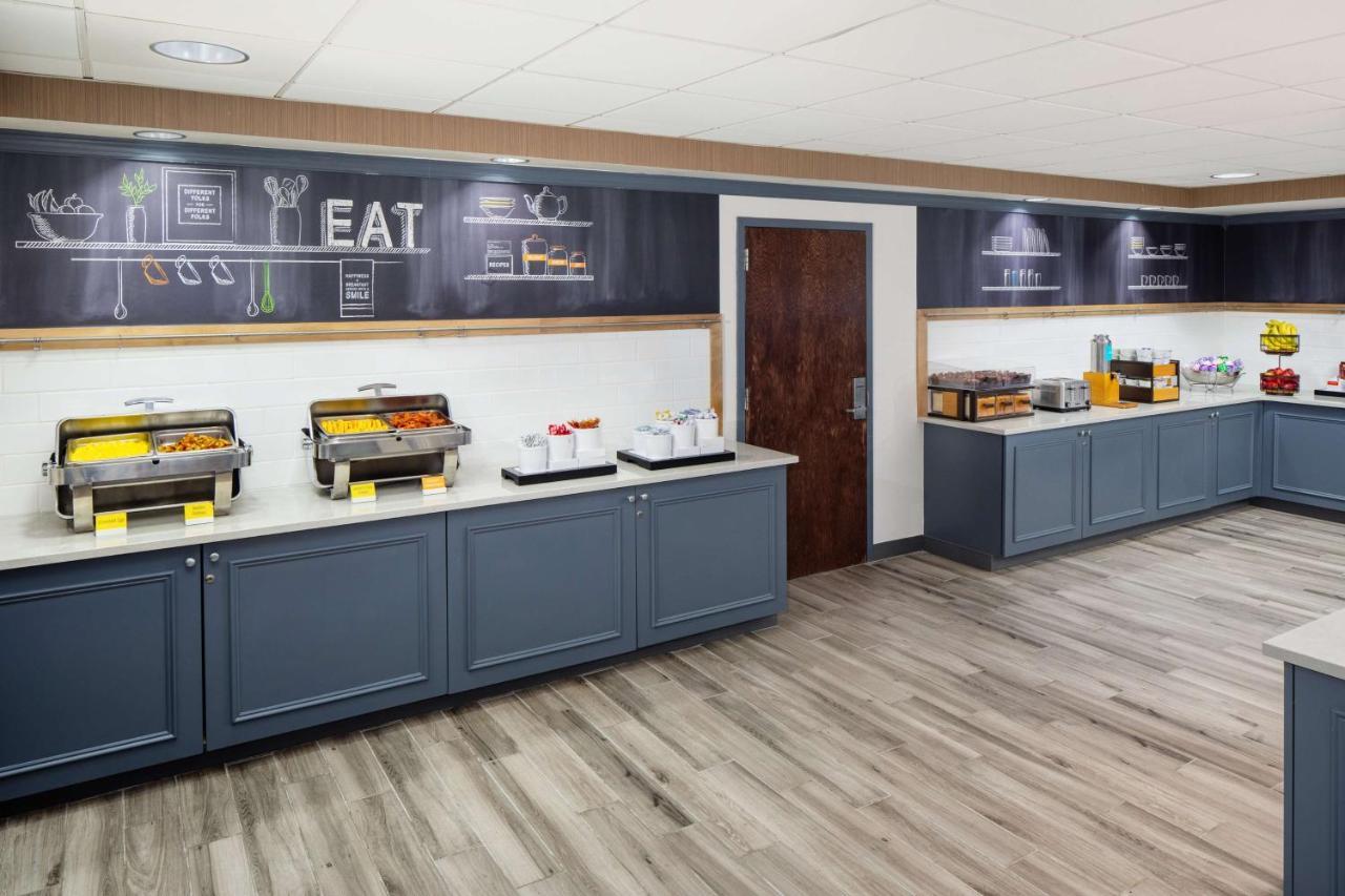 Hampton Inn By Hilton Garden City Long Island Exteriör bild